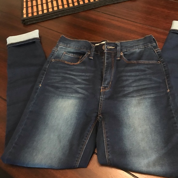 Jeans - Picture 2 of 3